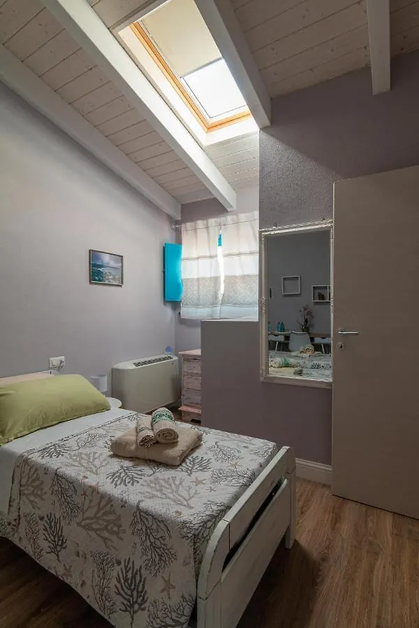 La Vecchia Dimora Bed & Breakfast Marrubiu 0*,  Italy
