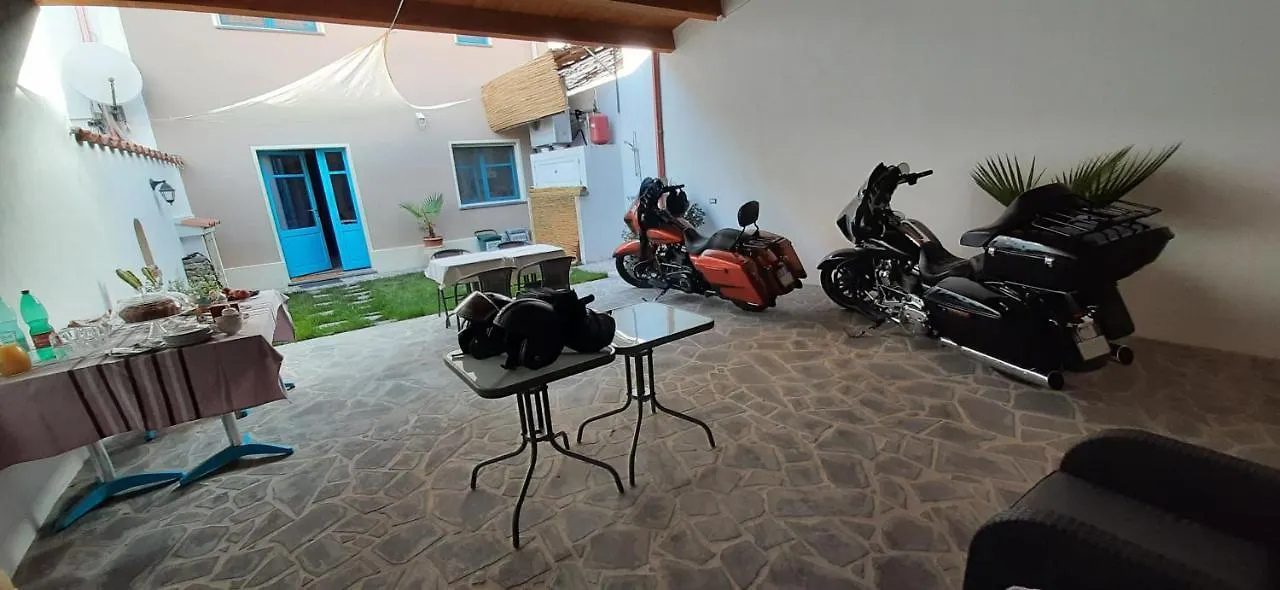 La Vecchia Dimora Bed & Breakfast Marrubiu Italy